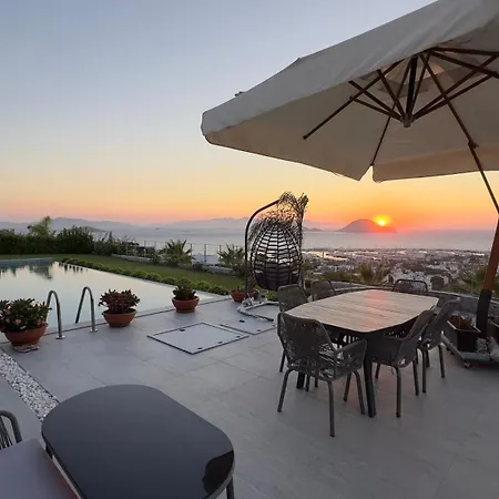 Luxury With Stunning Sea View And Spectacular Sunsets